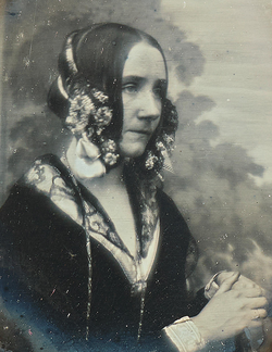 Ada_Lovelace_daguerreotype_by_Antoine_Claudet_1843_-_cropped